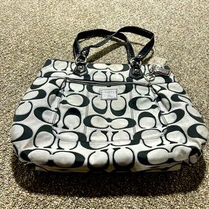 Coach shoulder bag